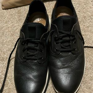 Johnston & Murphy Black leather dressy sneakers